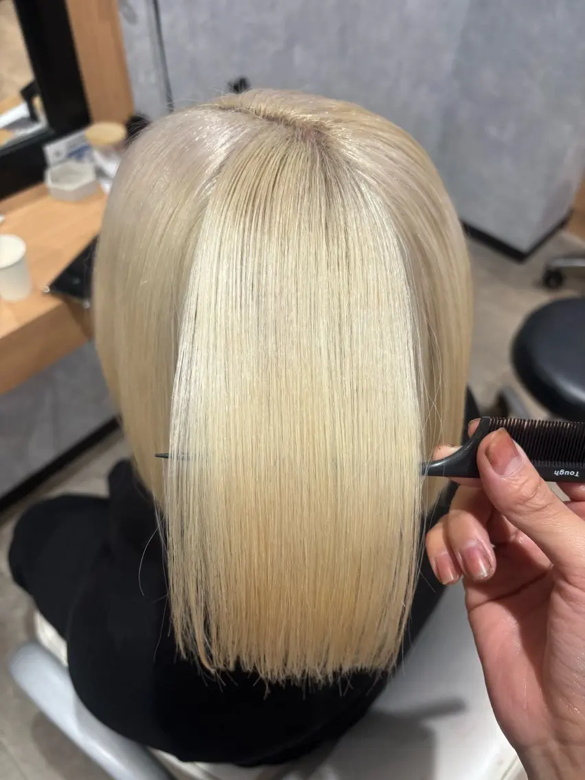ショート カット ヘアカラー トリートメント 🌐NATSUMI 🌐【寒色カラー】のヘアスタイル