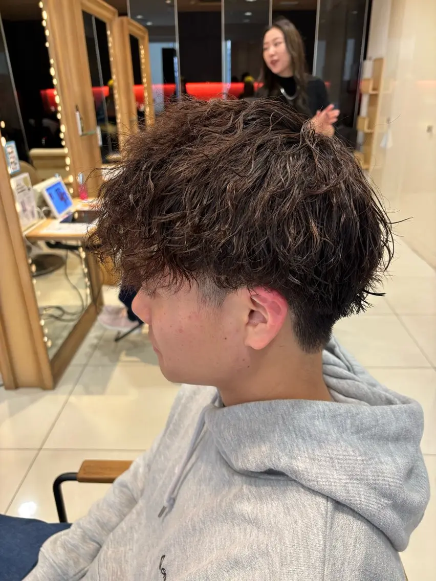 カット✂️➕特殊パーマ🌀(ツイスト、波巻き)の写真