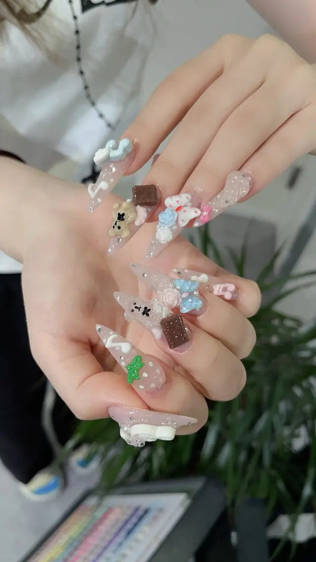 ネイル ハンドネイル 博多 SHE Nailのネイルデザイン