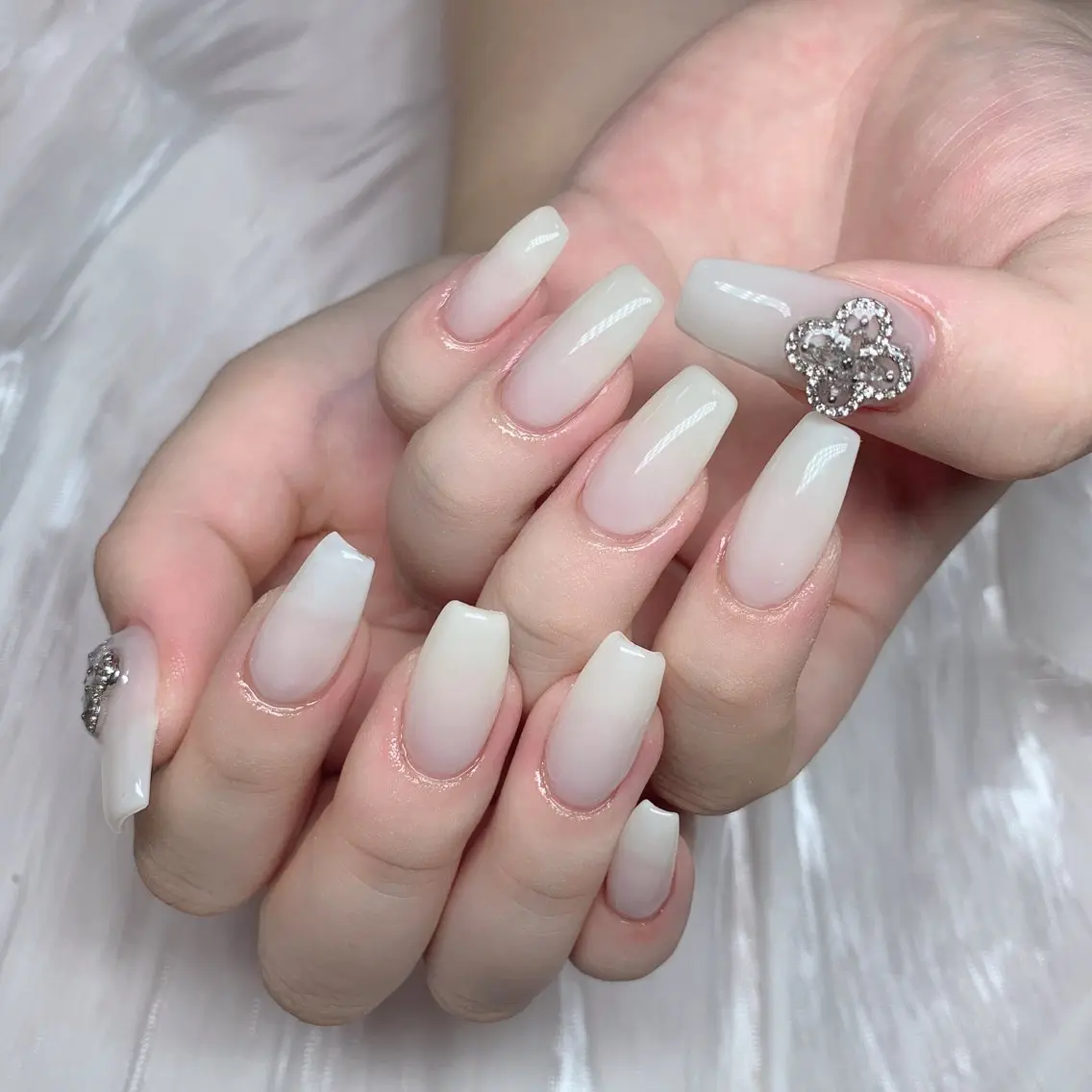 ネイル ハンドネイル 💅ネイルハウス🏡 🎀TOMO🎀のネイルデザイン
