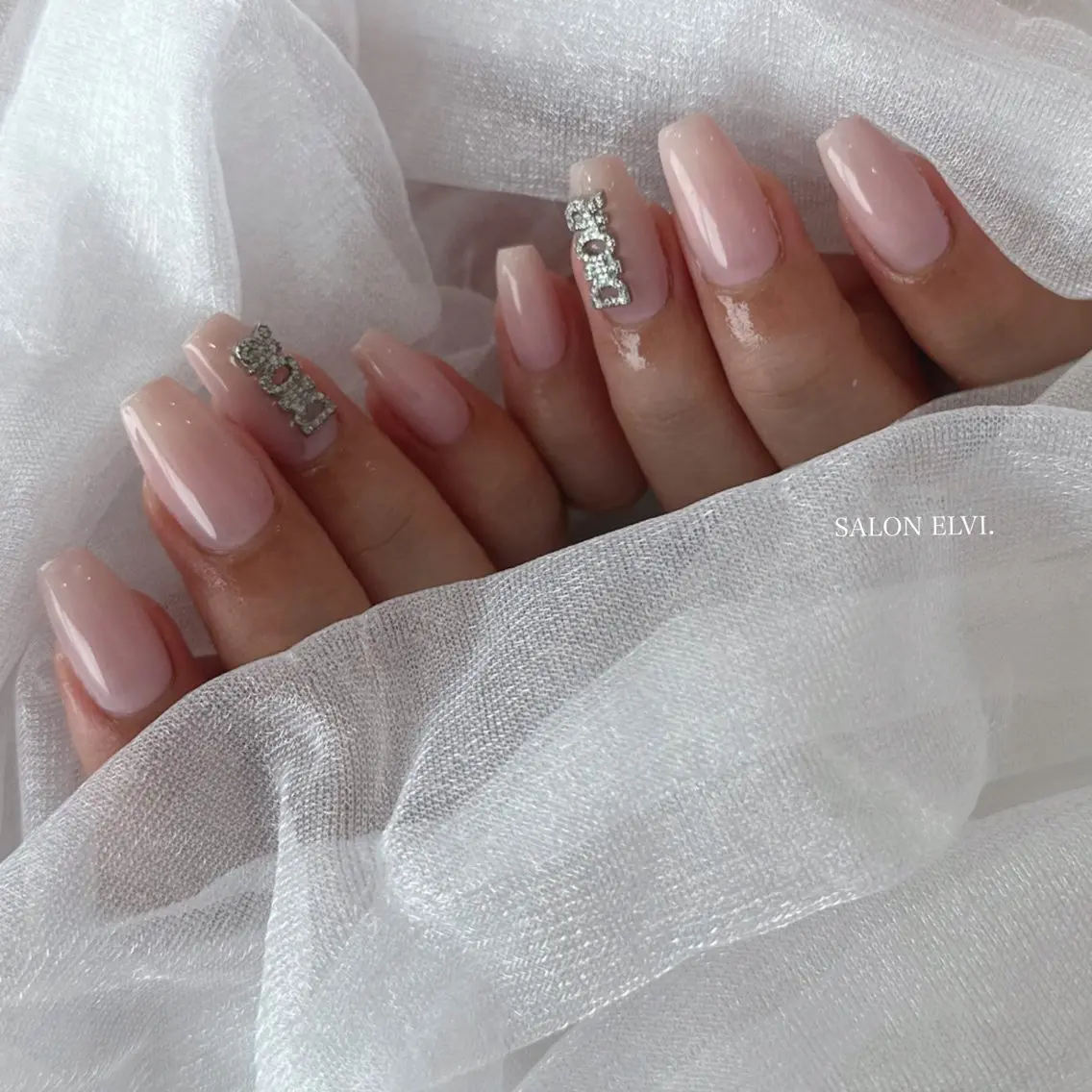ネイル ハンドネイル sara : salon ELVIのネイルデザイン