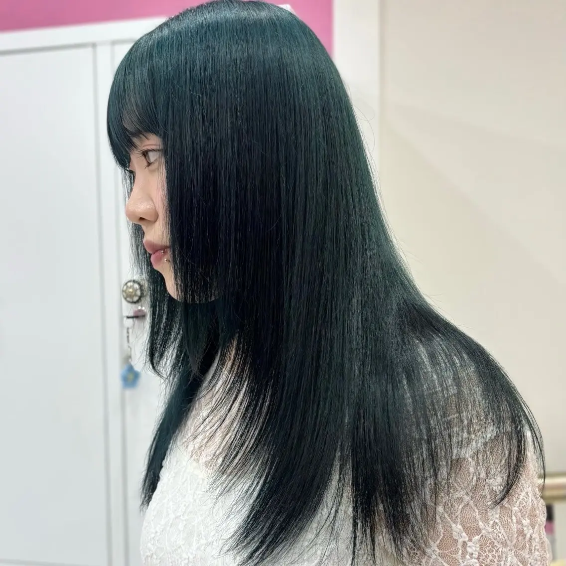 ロング カット ヘアカラー トリートメント 服部 沙弥佳のヘアスタイル