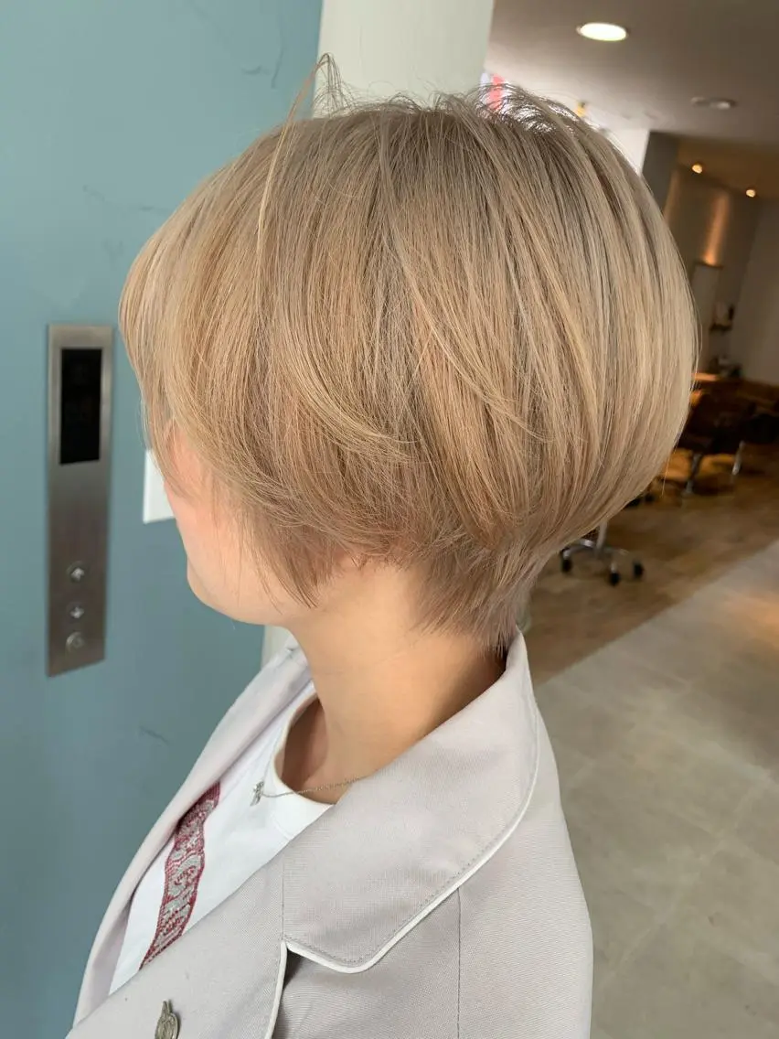 【頭皮につけない、しみないブリーチ】ブリーチWカラー+高保湿トリートメントの写真