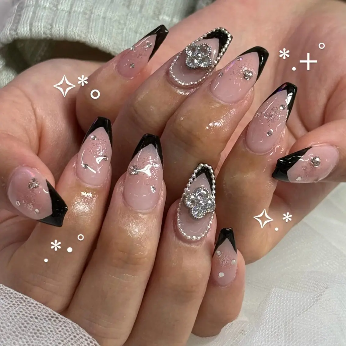 ネイル フレンチネイル ハンドネイル WOLTOKYO渋谷 yunaのネイルデザイン