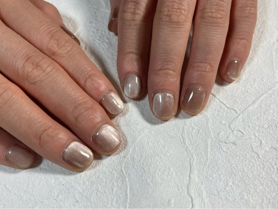 ネイル オーロラネイル フットネイル フレンチネイル ジェルネイル 韓国ネイル ハンドネイル kiki nail たまプラーザのネイルデザイン