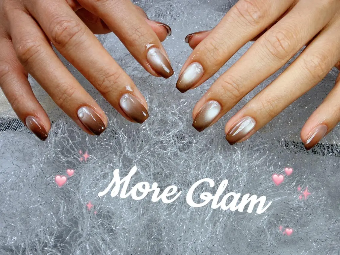 ネイル 長さ出し フットネイル フレンチネイル ジェルネイル ガラスフレンチ MoreGlam Nailsのネイルデザイン