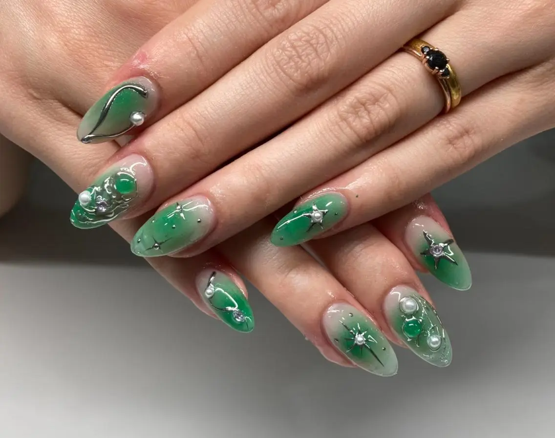 ネイル ハンドネイル 🎀 NaNa_nailのネイルデザイン