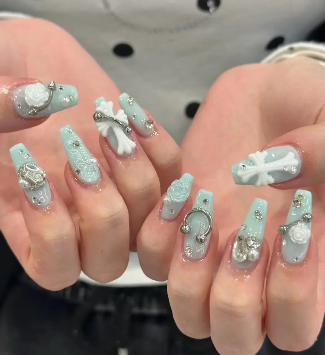 ネイル ハンドネイル NiJi Nailsのネイルデザイン