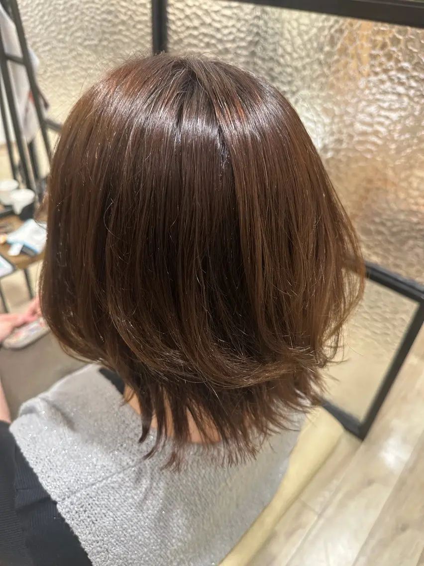 カラー 伊藤 梨緒のヘアスタイル