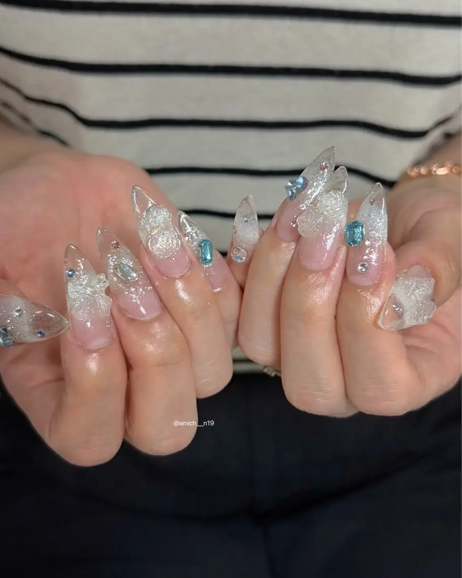 ネイル ハンドネイル ayumi ✩.*˚のネイルデザイン