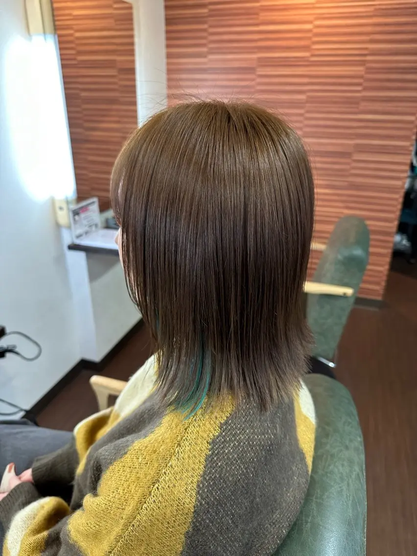 ミディアム カラー インナーカラー カット ヘアカラー 💜推しインナー カラー/菊池柊真💜のヘアスタイル