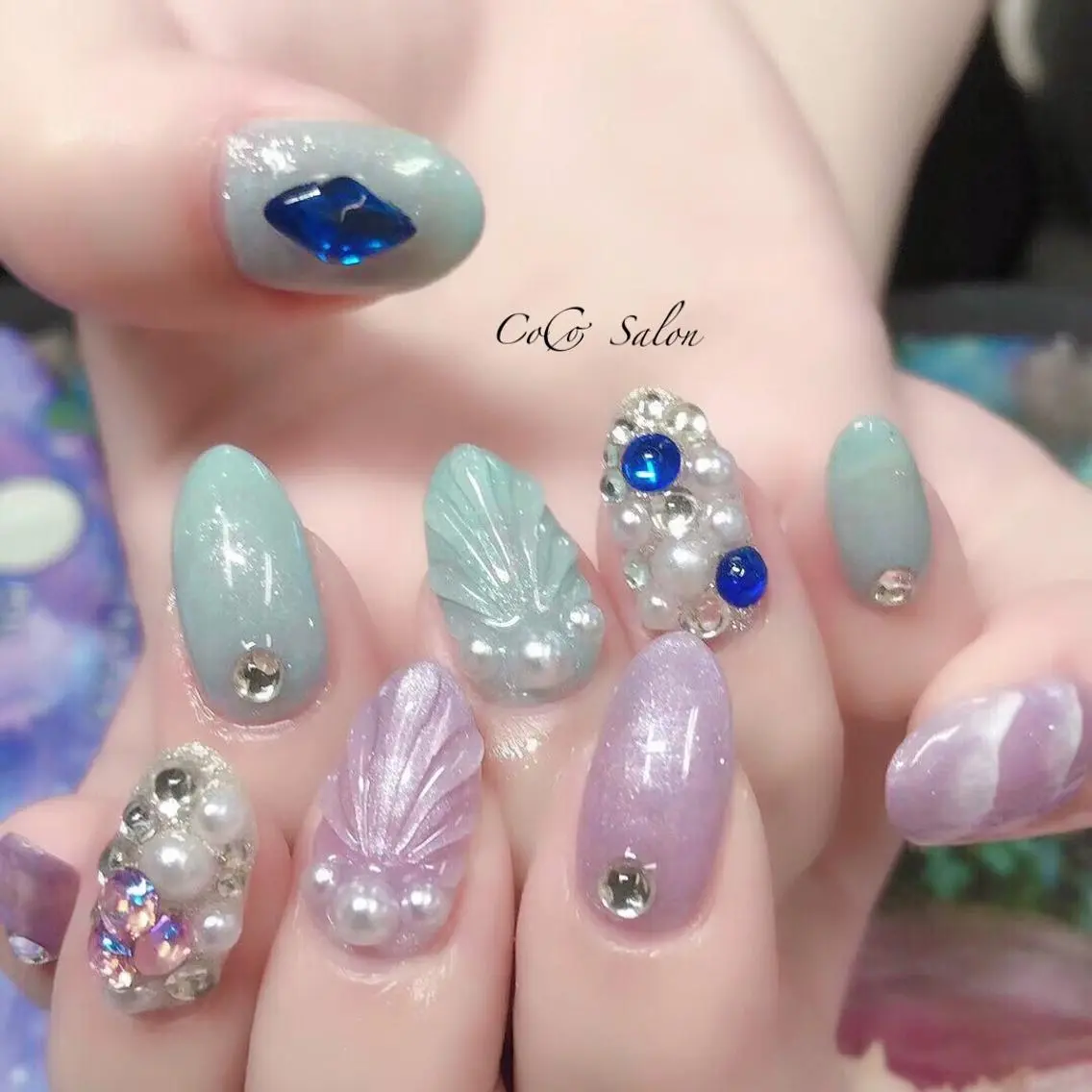 ネイル 長さ出し ジェルネイル キラキラネイル ラメ(グリッター) オフィスネイル CoCoSalon ネイル/まつ毛予約のネイルデザイン