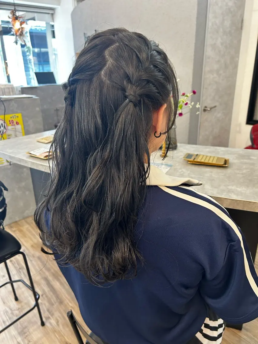 ロング ヘアアレンジ ブリーチ/ヘアセット 🪞🌙minamiのヘアスタイル