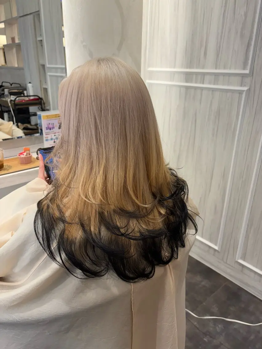 カラー グラデーションカラー ハイトーンカラー 🌟心斎橋レイヤー 艶ハイトーン/ウルフのヘアスタイル