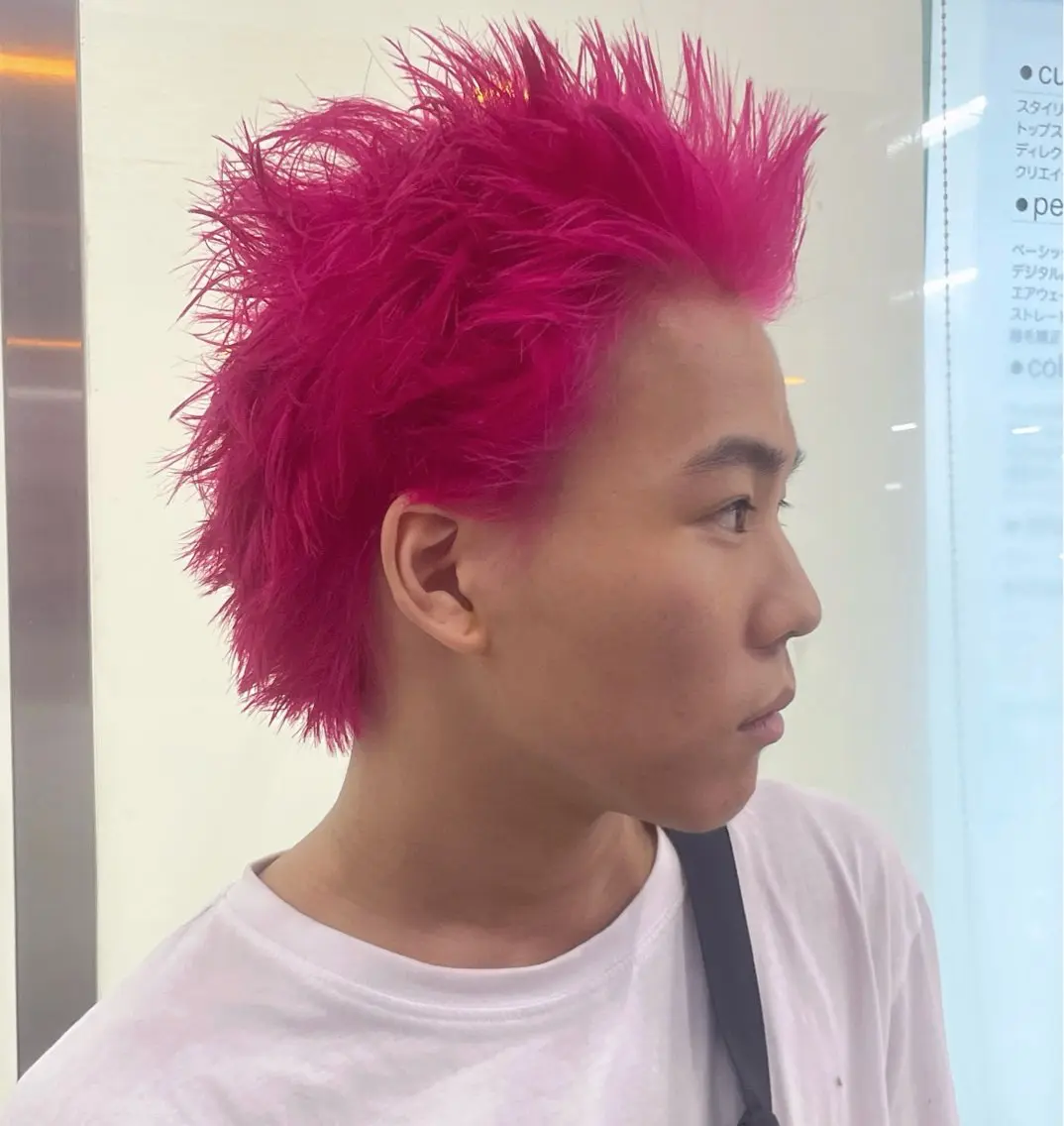 カラー メンズ メンズブリーチ スパイキーショート ブリーチ ダブルカラー ピンクカラー Ash / Ryo❤️‍🔥のヘアスタイル