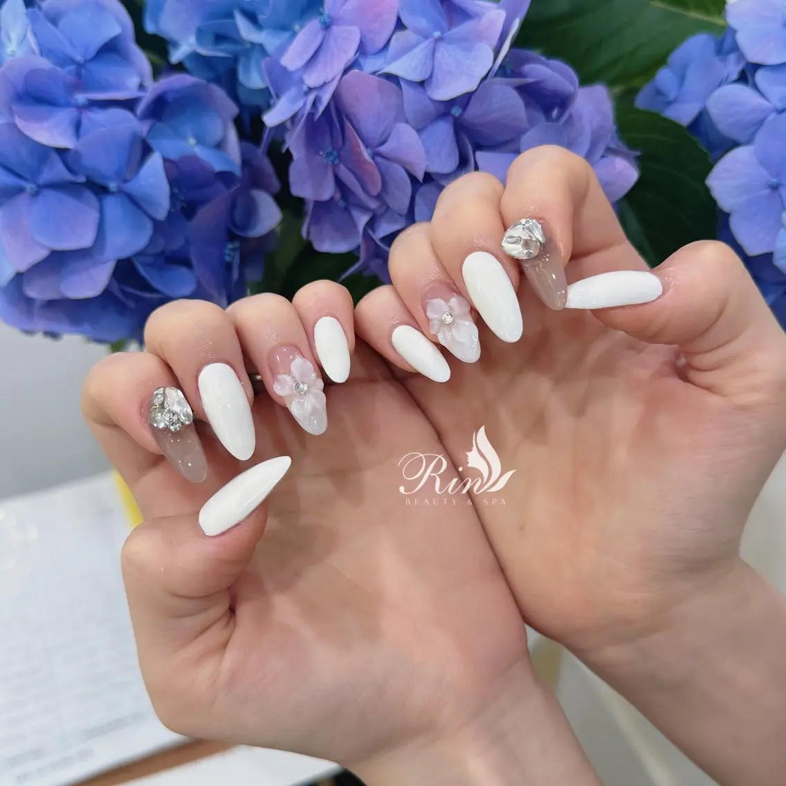 ネイル アートネイル 長さ出し ガーリー 韓国ネイル 持ち込み Rin Nail 新大久保店のネイルデザイン