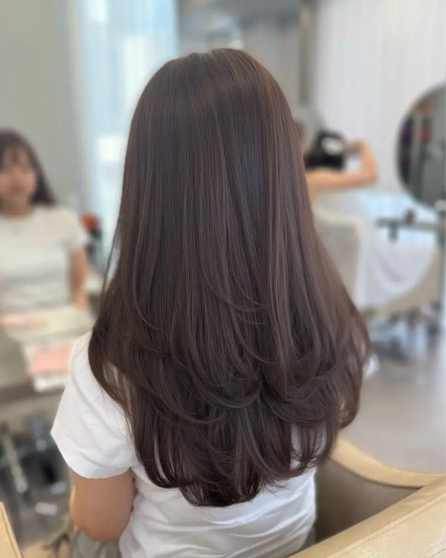ミディアム カラー ヘアアレンジ ブリーチ カット ヘアカラー トリートメント 暖色系/透明感 治野心のヘアスタイル