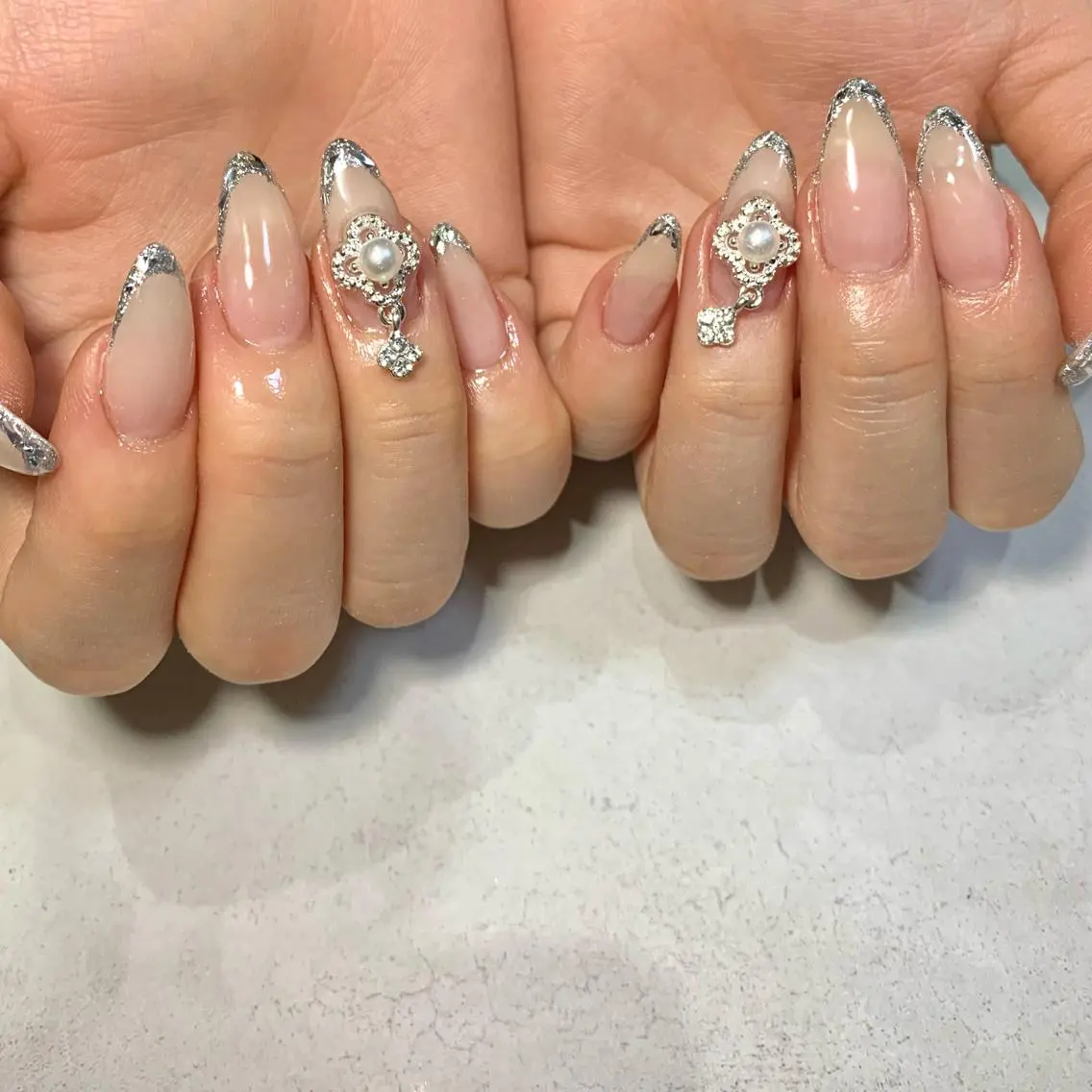 ネイル ハンドネイル Tiara♛ティアラ 山口くるみのネイルデザイン