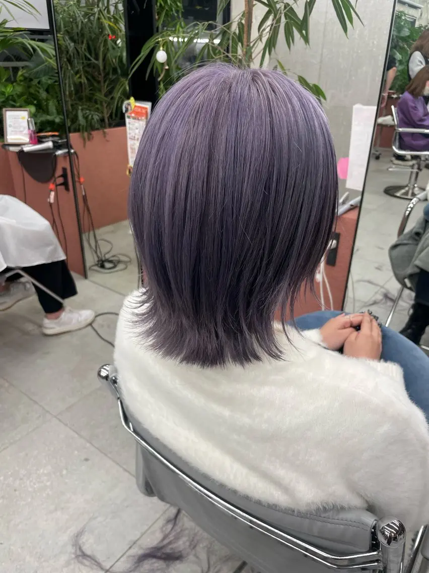 ミディアム カット ヘアカラー トリートメント レイヤーカット/ パーマ/MIFAのヘアスタイル