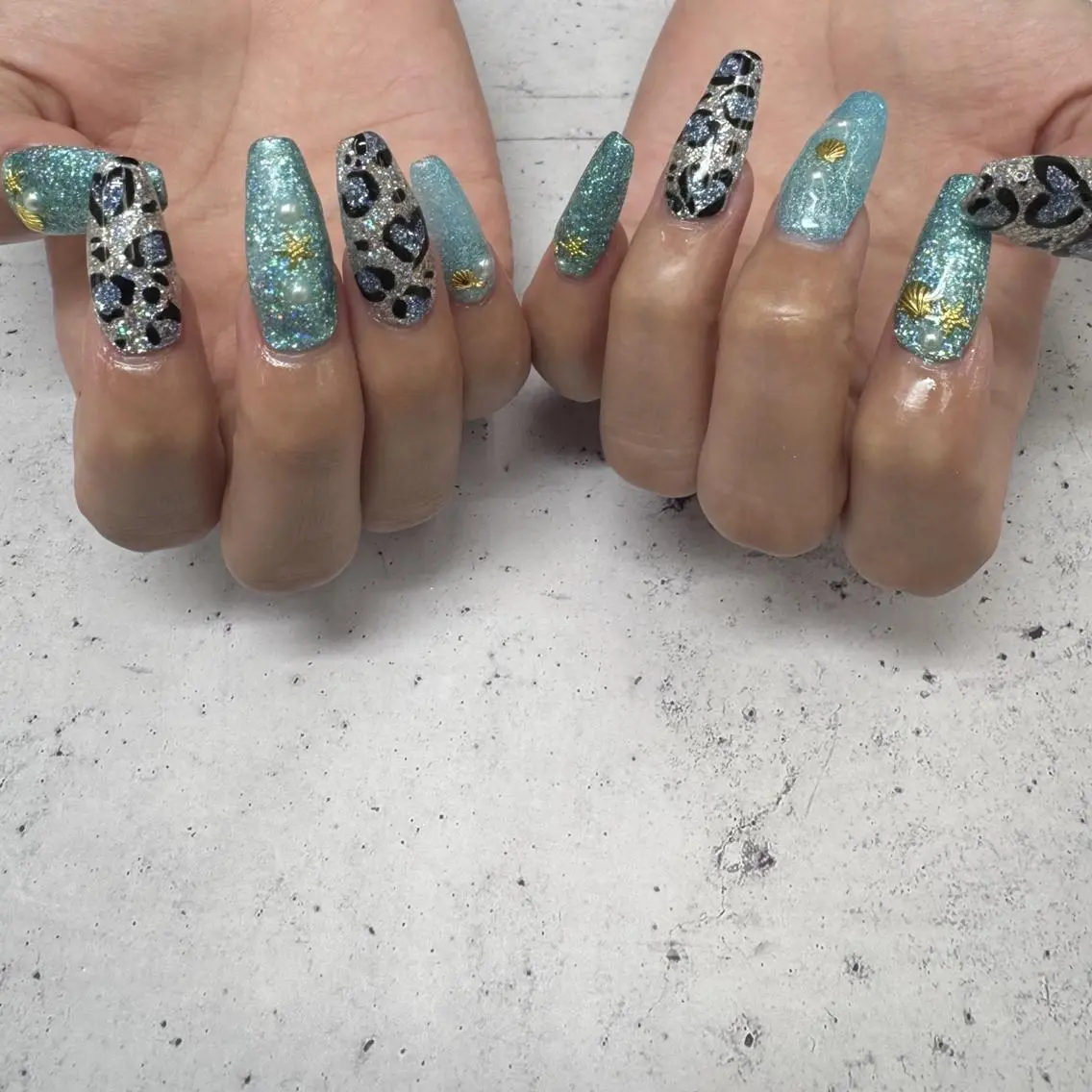 ネイル Nail salon Honey Beeのネイルデザイン