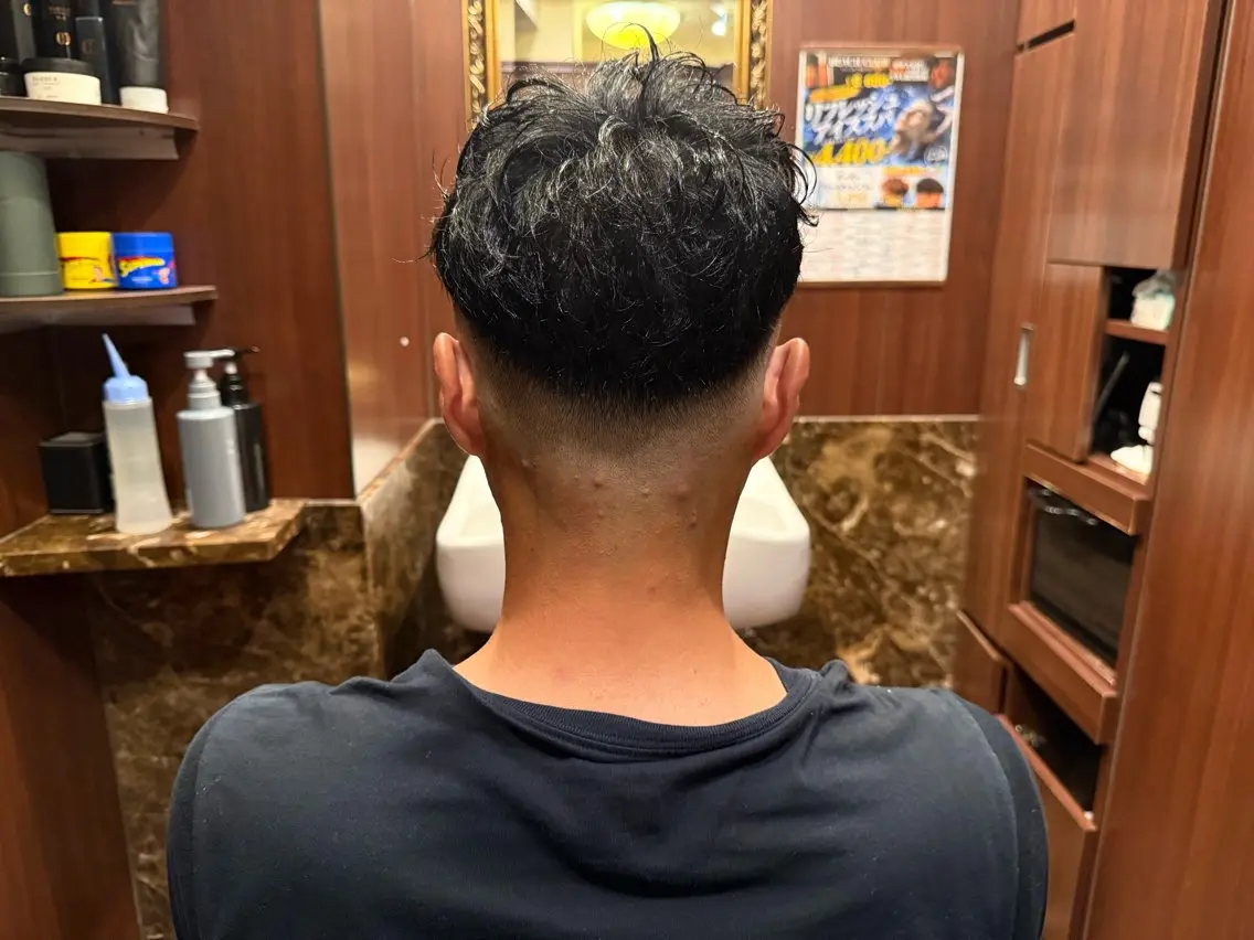 ショート メンズ フェードカット 竹村 優のヘアスタイル