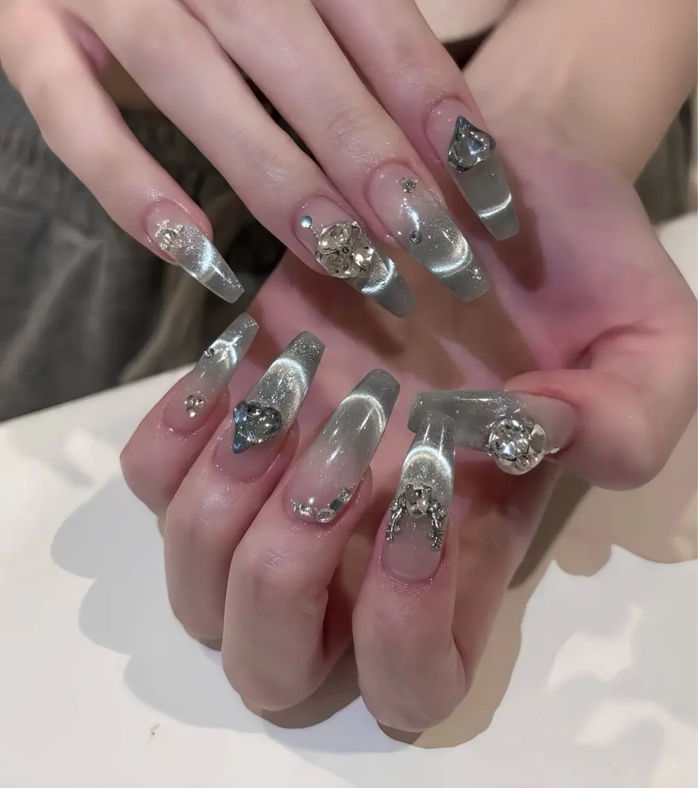 ネイル オーロラネイル ブルー フットネイル ジェルネイル 氷ネイル・うるうるネイル ハンドネイル Rin Nail 新大久保店のネイルデザイン