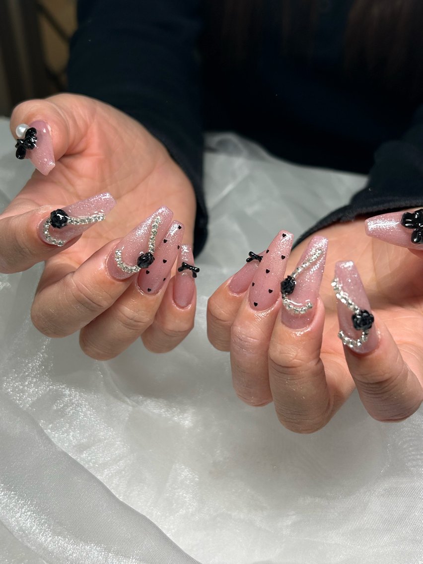 ネイル AERA nail shino🐱⸝꙳のネイルデザイン