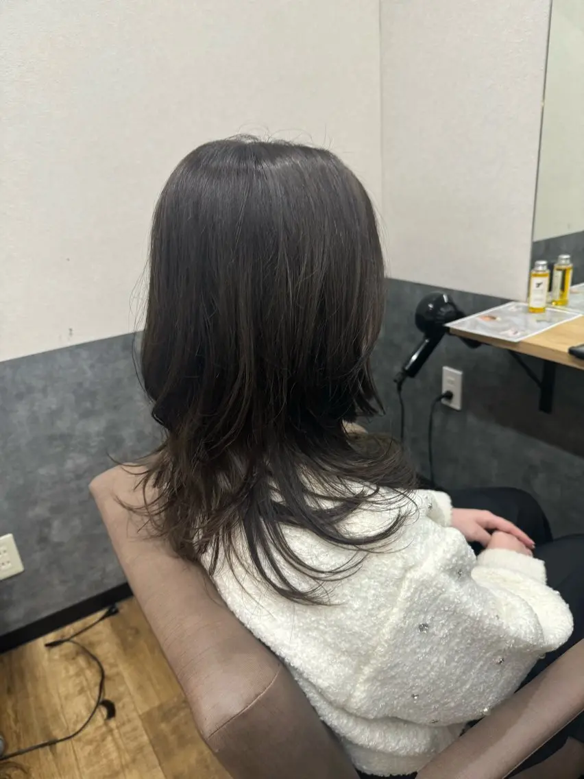 セミロング カラー グレージュ オリーブグレージュ オリーブグレー reeed konnoのヘアスタイル
