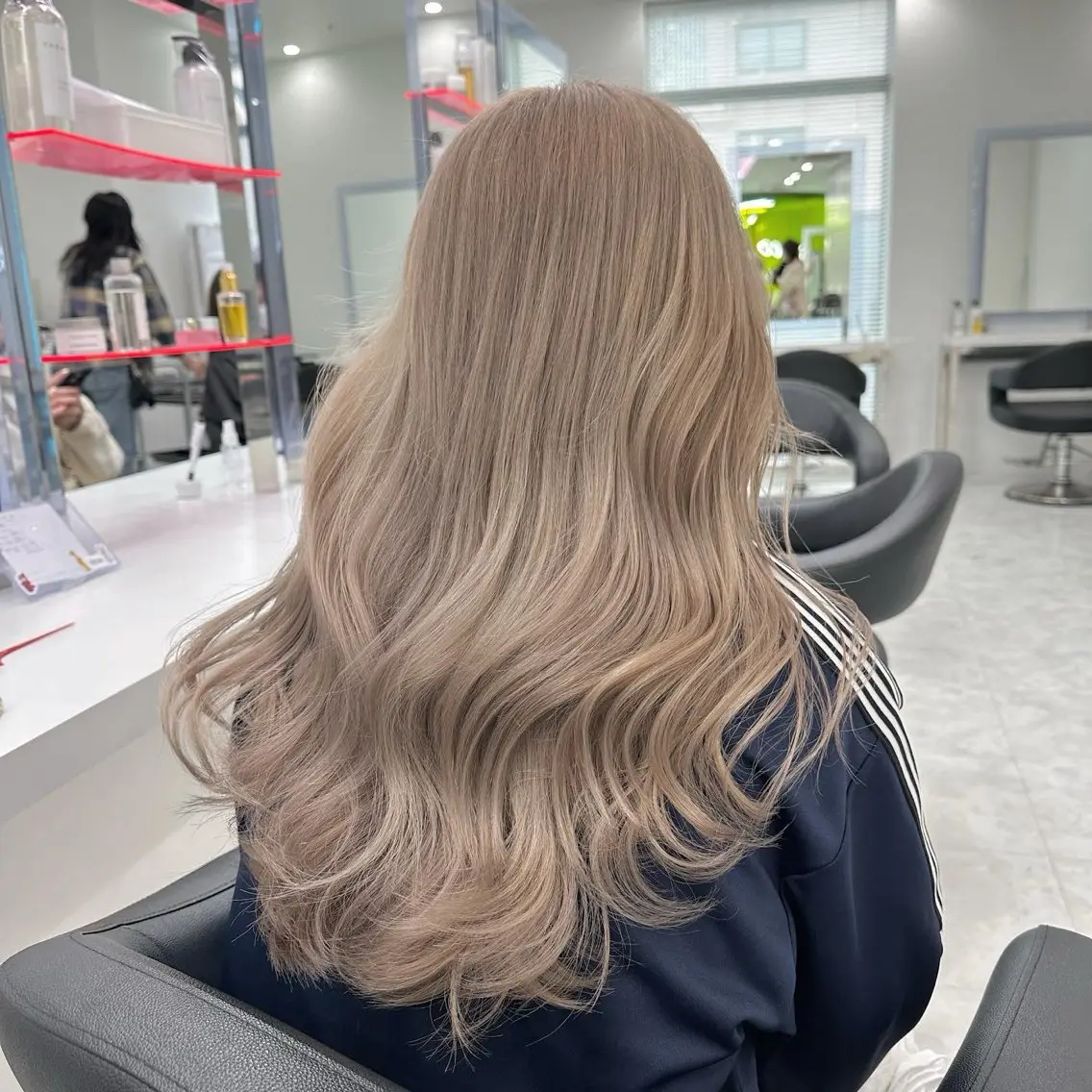 ロング カラー ダブルカラー トリートメント ブリーチなし特化 美容師💖SAE💖のヘアスタイル