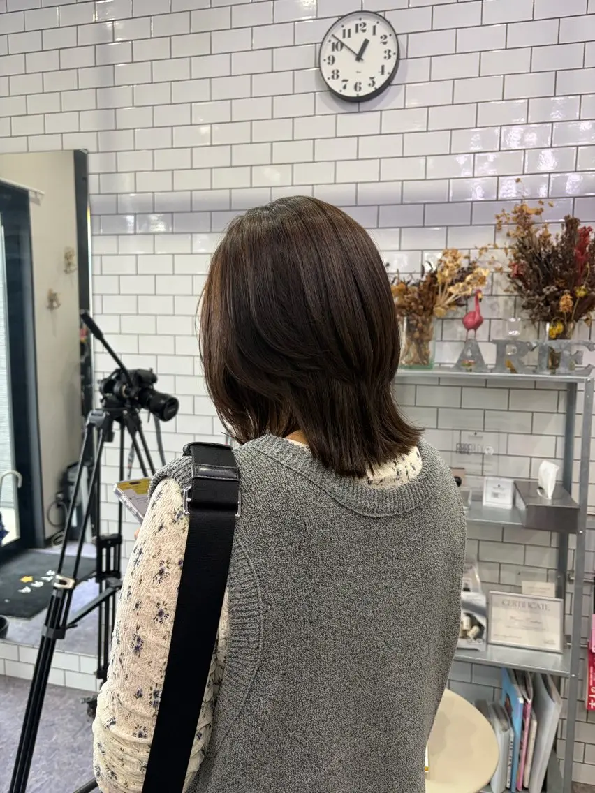 セミロング カラー カット ヘアカラー 友滝 真菜美のヘアスタイル