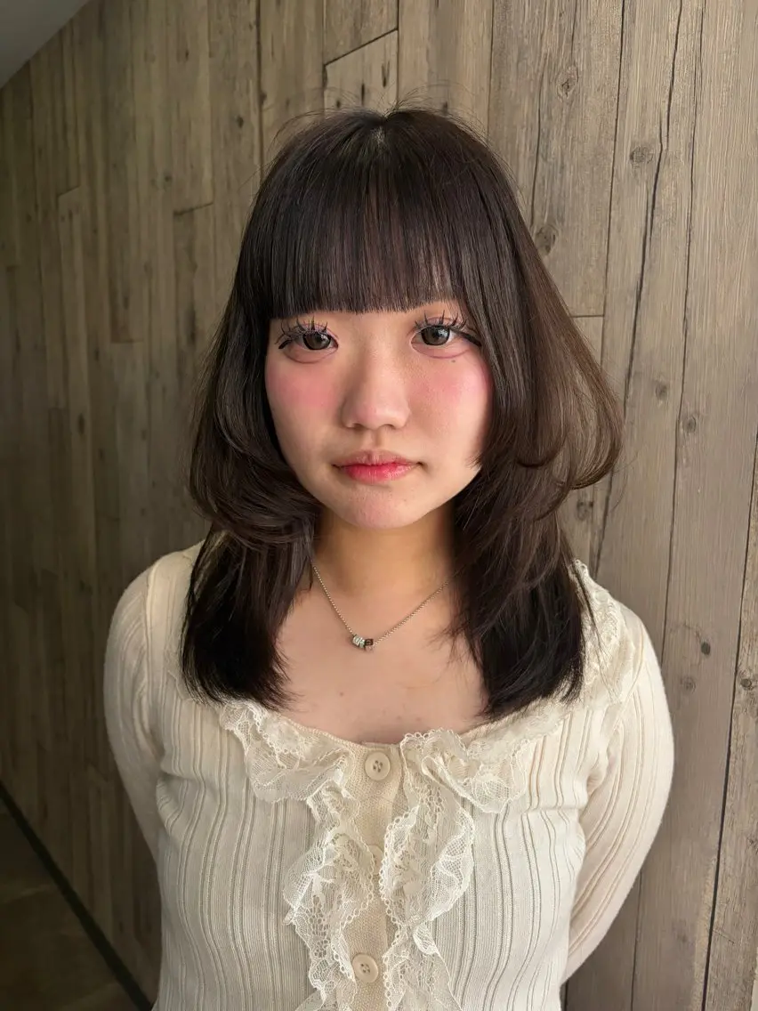 ミディアム レイヤーカット 夢 菜のヘアスタイル