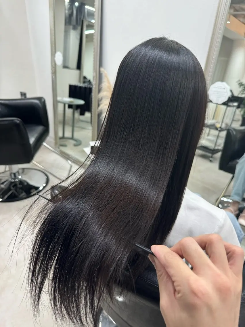 セミロング 久志 梨花のヘアスタイル