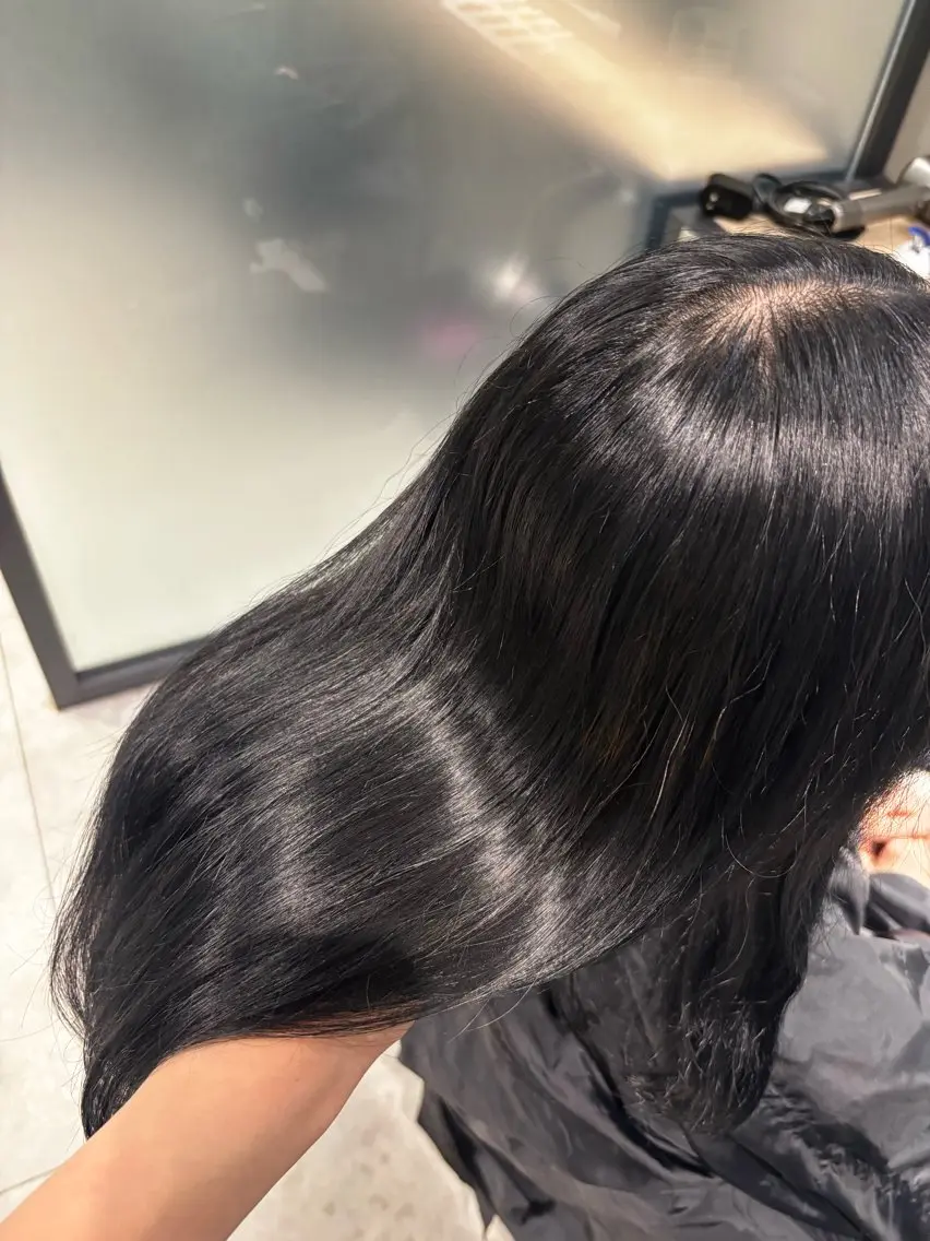 セミロング ヘアカラー nana /銀座/透明感カラーのヘアスタイル