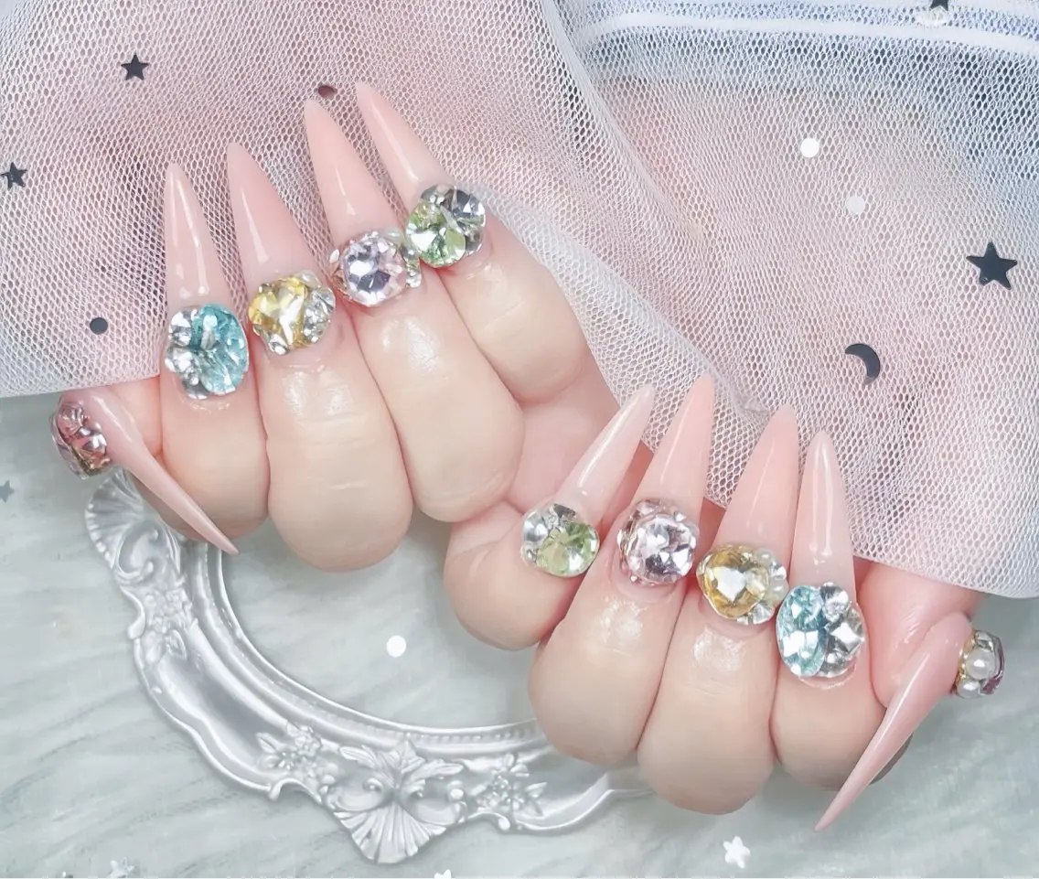 ネイル チークネイル 長さ出し フレンチネイル ジェルネイル グラデーション ハンドネイル THANHTHANH NAILのネイルデザイン