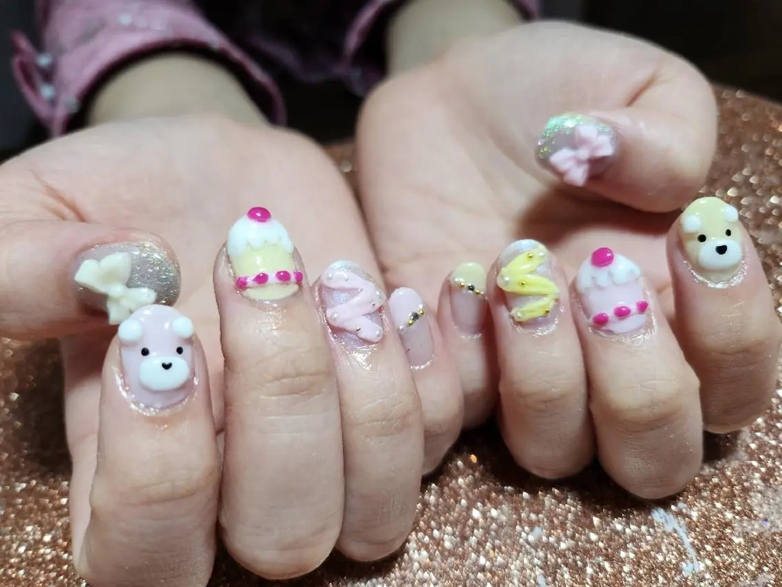ネイル アートネイル 💜bora .のネイルデザイン