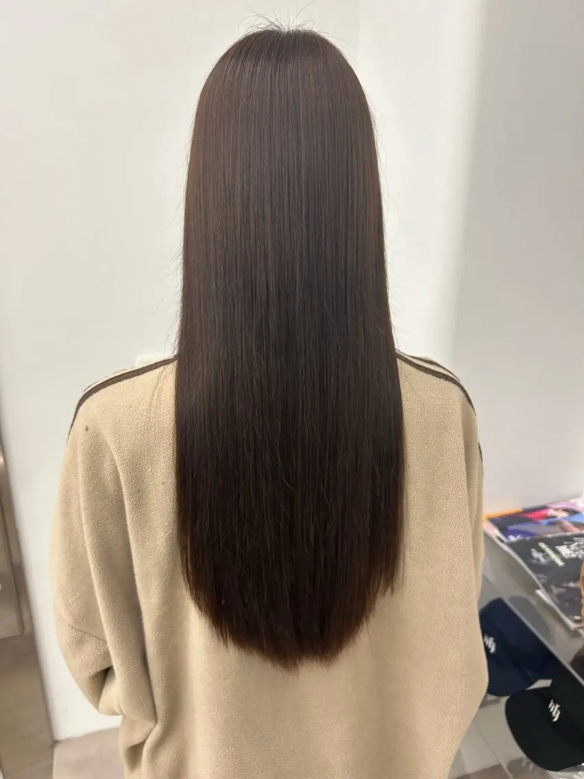ロング トリートメント ハルカ 透明感カラー 美髪縮毛矯正🥣のヘアスタイル