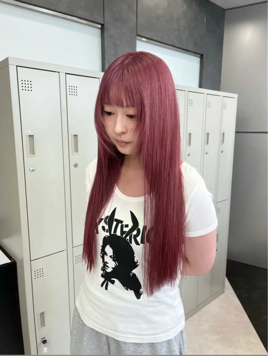 ロング カラー ヘアアレンジ ヘアカラー トリートメント ヘアセット ハイトーン/透明感 髪質改善/rinaのヘアスタイル