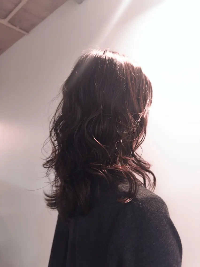 ロング パーマ ｓａｋｉ｜大名 パーマ｜ハイトーンのヘアスタイル
