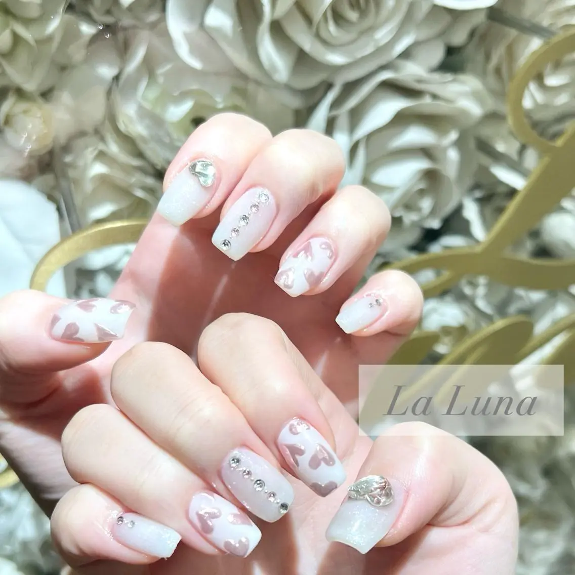 ネイル LaLuna🌙 Natsukiのネイルデザイン