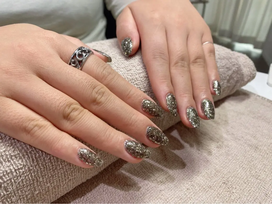 ネイル フットネイル グラデーション ラメ(グリッター) ラメグラデーション ワンカラーネイル nail今村 澪奈のネイルデザイン