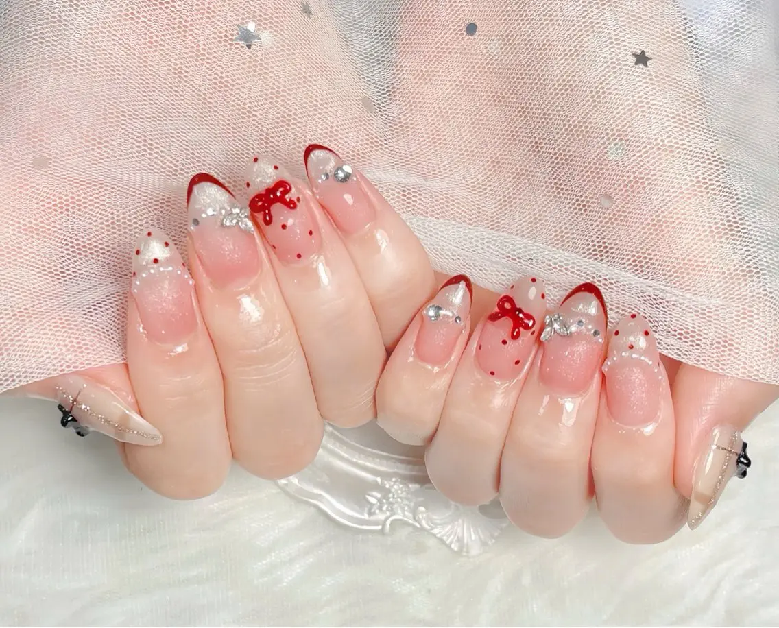 ネイル チークネイル 長さ出し フレンチネイル ジェルネイル グラデーション ハンドネイル THANHTHANH NAILのネイルデザイン