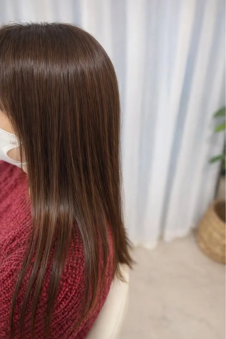ロング ヘアカラー Tinté ティンテのヘアスタイル