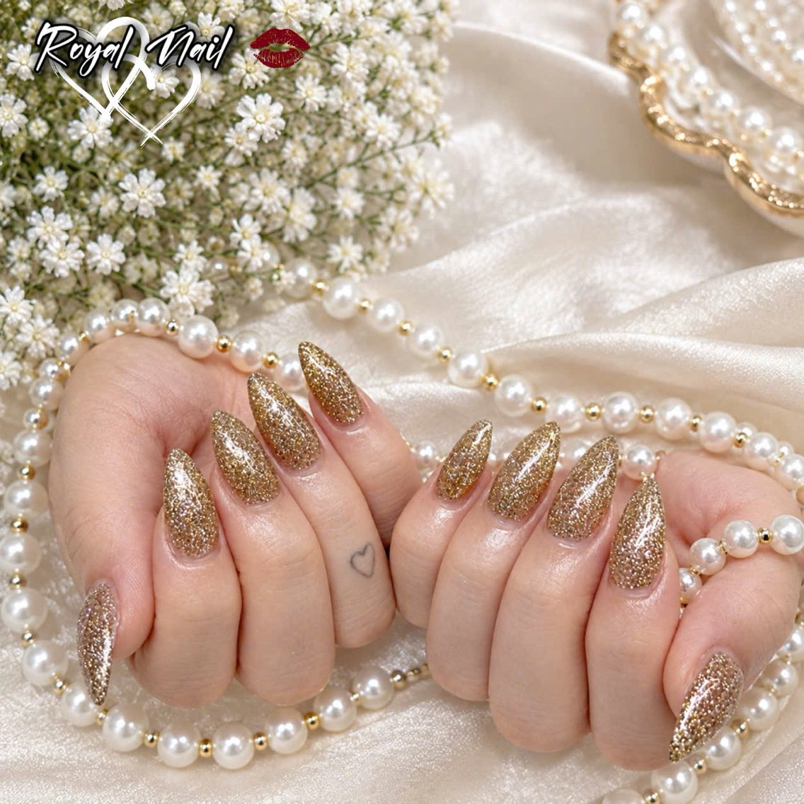 ネイル 韓国ネイル マグネットネイル 持ち込み ハンドネイル Royal Nail_RINAのネイルデザイン