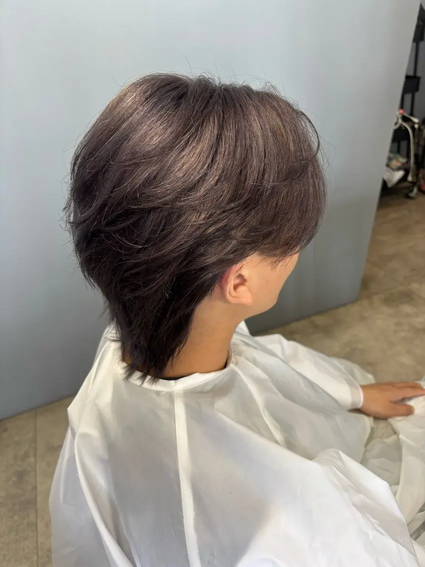 ショート カラー メンズ グレージュ ラベンダーカラー ラベンダーグレージュ ラベンダーグレー カット ヘアカラー ✂︎GLITTER ✂︎Yuu✂︎のヘアスタイル