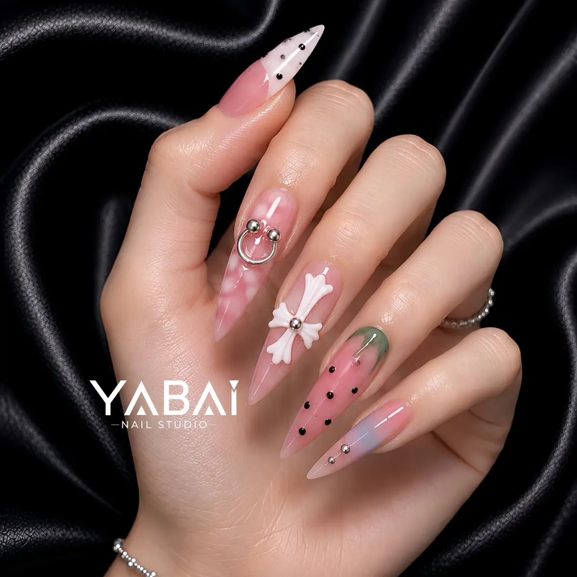 ネイル YABAI NailStudioのネイルデザイン