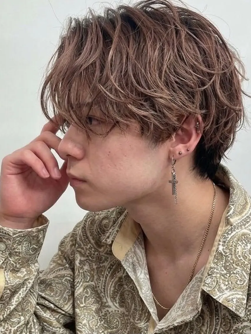 ミディアム カラー メンズ カット ヘアカラー メンズハイトーン No.1🏆Tiamのヘアスタイル