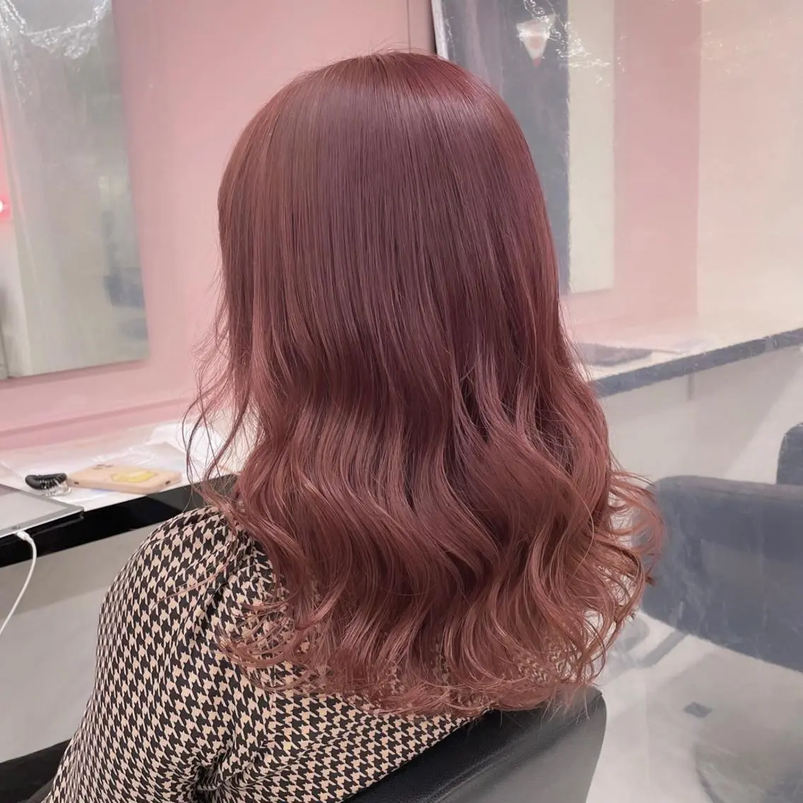 セミロング カラー 🩰透明感カラー♡ UTA🩰のヘアスタイル