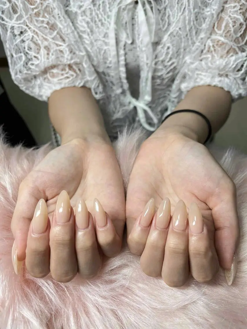 ネイル フレンチネイル ジェルネイル ガラスフレンチ ハロウィン ハート H.baby Nail Salonのネイルデザイン