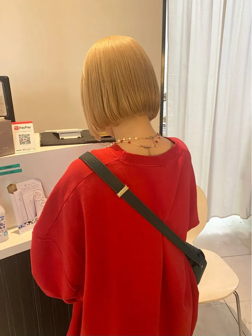 ショート カラー ベージュカラー ブロンド ブロンドベージュ カット ヘアカラー トリートメント mai / linoah˚✧のヘアスタイル