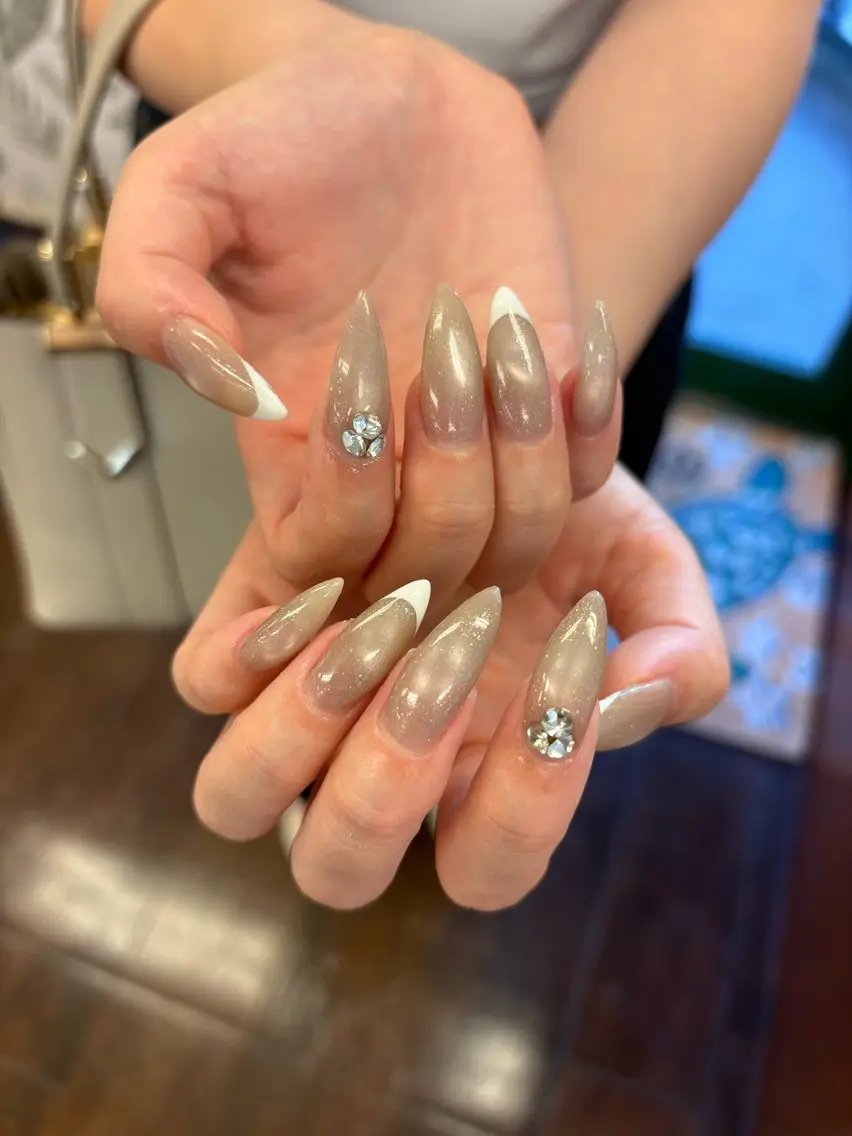 ネイル ハンドネイル AMI 美フォルムネイルのネイルデザイン